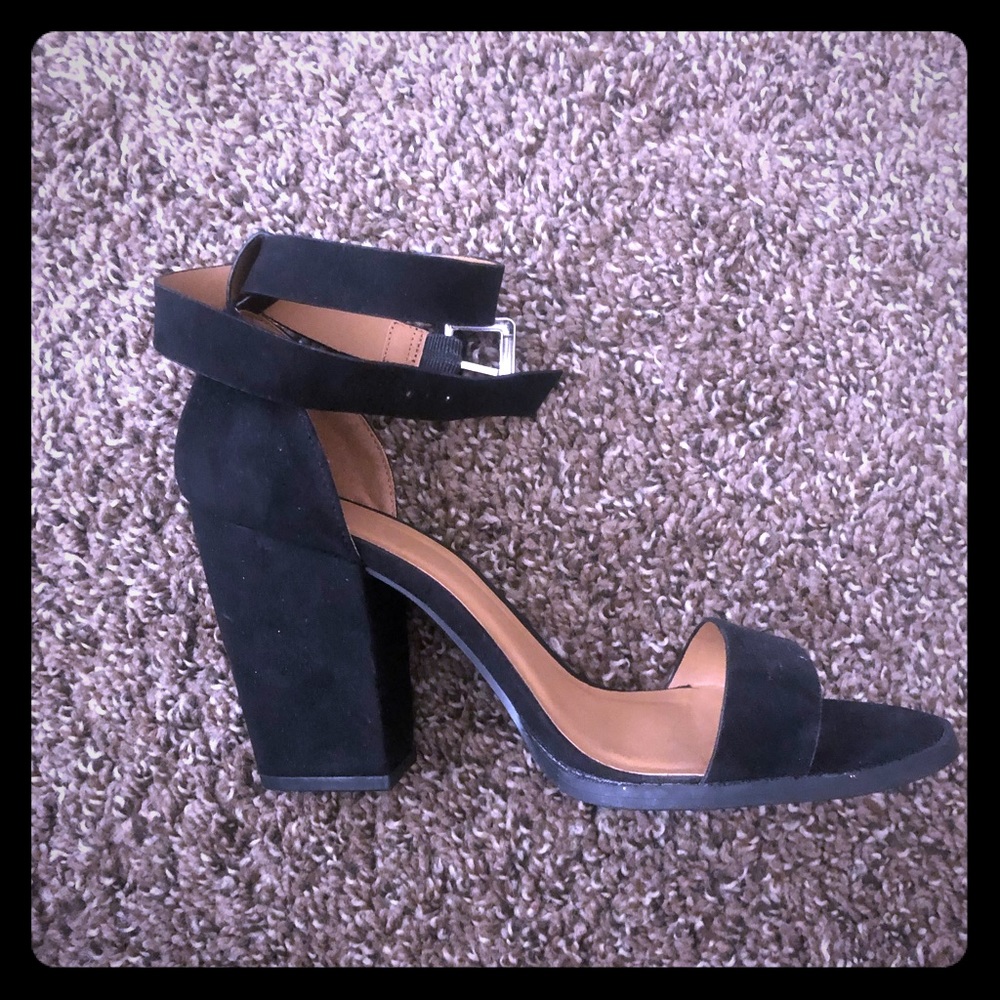 Black heels